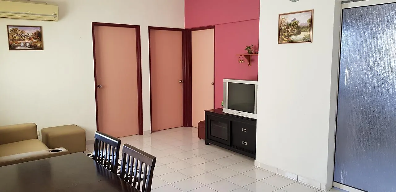 Basic & Cozy Home Bayan Lepas 0*,